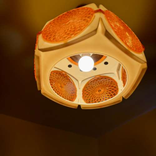 出售space age款式燈罩，7-80年代產物，使用e27燈泡，直徑約35cm,外觀85%新，冇爛冇...