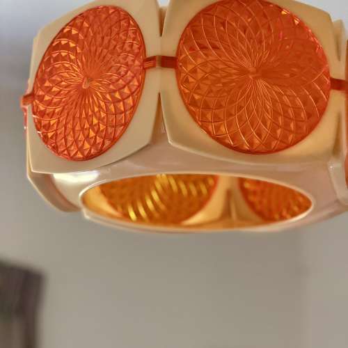 出售space age款式燈罩，7-80年代產物，使用e27燈泡，直徑約35cm,外觀85%新，冇爛冇...