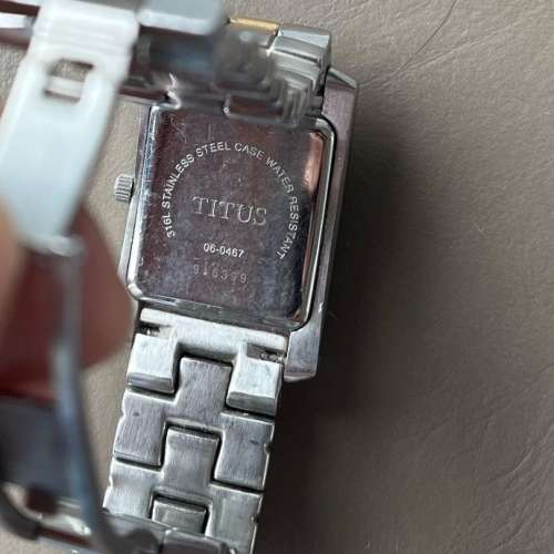 鐵達時防水鋼表