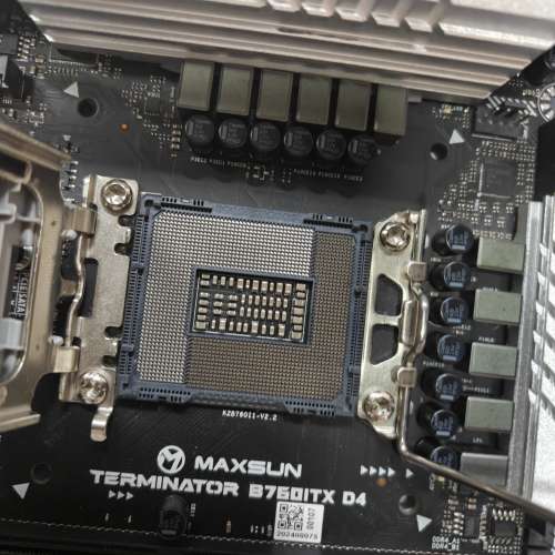 MAXSUN（铭瑄）终结者B760iTX D4 WIFI主板