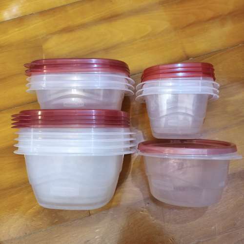 Rubbermaid Food Storage Containers 500ml x 3,  670ml x 3, 760ml x 1,  1200ml x 4