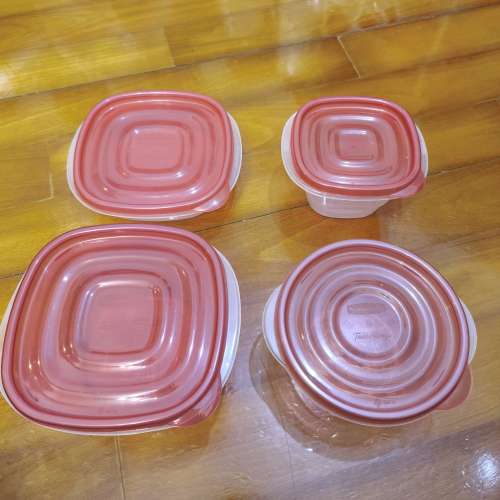Rubbermaid Food Storage Containers 500ml x 3,  670ml x 3, 760ml x 1,  1200ml x 4