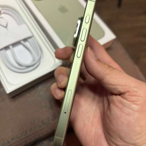 98% New Apple iPhone 17 256Gb Green 行貨全套