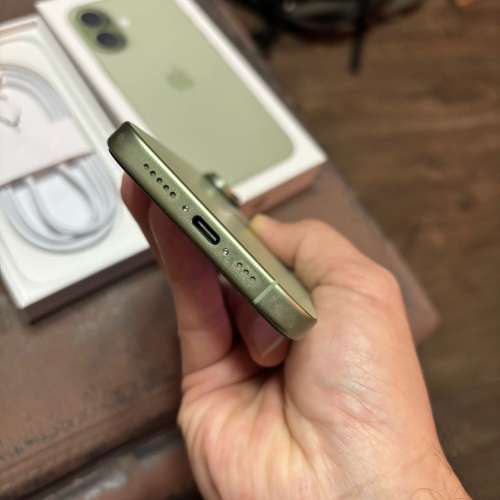 98% New Apple iPhone 17 256Gb Green 行貨全套