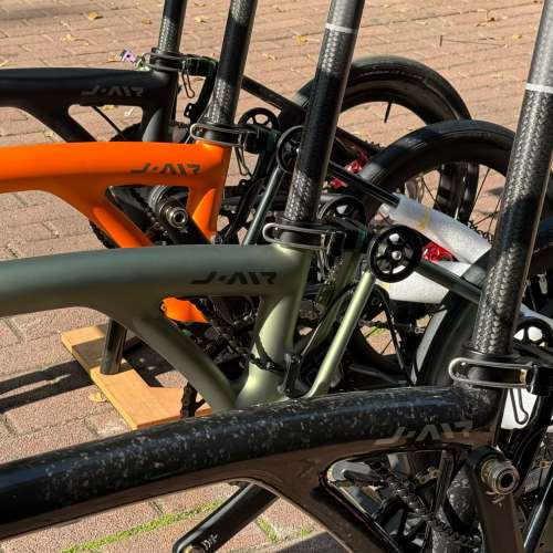 (廠商橙色 黑色. 橄欖綠色有貨出啦) 2026  新款 JAVA NEO CB 佳沃 碳纖維 12速電變 ...