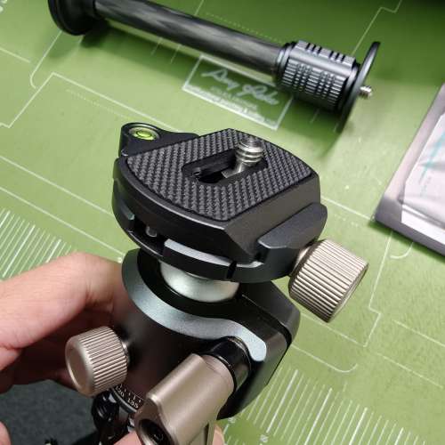 新淨用了一次 TILTA鐵頭 桌面三脚架  深空灰BT03