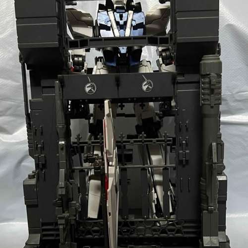MG 1/100 RX-0 Unicorn Gundam 連 MS Cage 地台 Full Psycho-Frame 獨角獸 高達