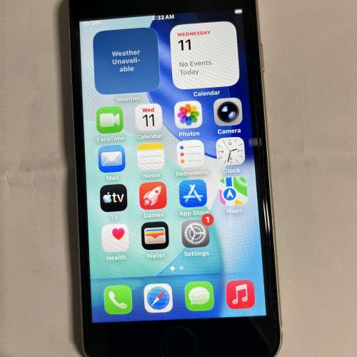 新淨IPhoneSE 3代   64gb battery health 95%