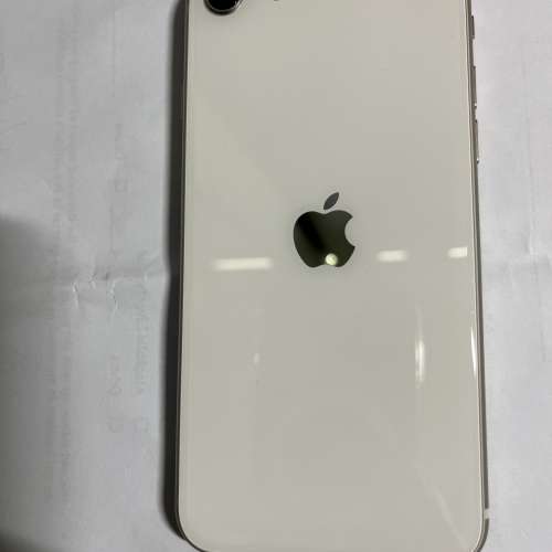 新淨IPhoneSE 3代   64gb battery health 95%