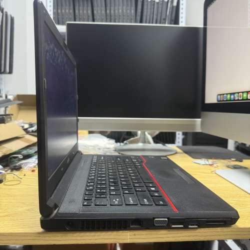 [🇯🇵日本製] Fujitsu LIFEBOOK E544 (Core i5 / 14" 高清 / Win 11 / 永久Office ...