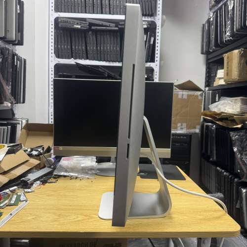 Apple iMac 21.5" [2011] (獨顯 / 4核 i5 / 21.5" 全高清 / macOS 15 / 永久Office...