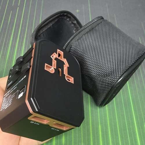 旅行萬能充電器 自帶PD快充 TYPE-C + USB頭兩個 + 送收納袋 另外多送1個旅行萬能充...
