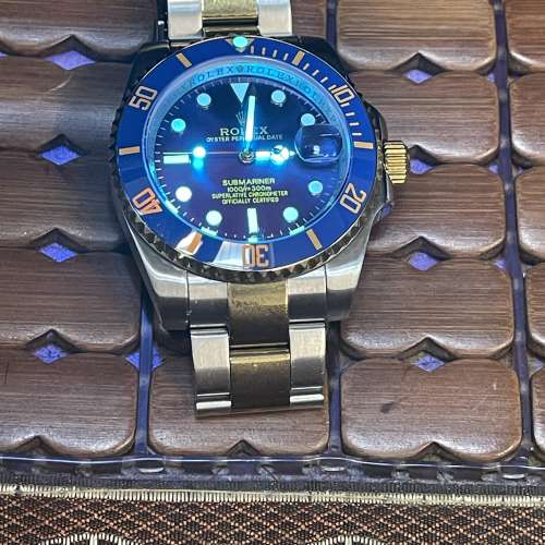 玩具 ROLEX 126613LB. Submariner Date  間金藍水鬼腕錶一隻。。98%新 想要交換其他...