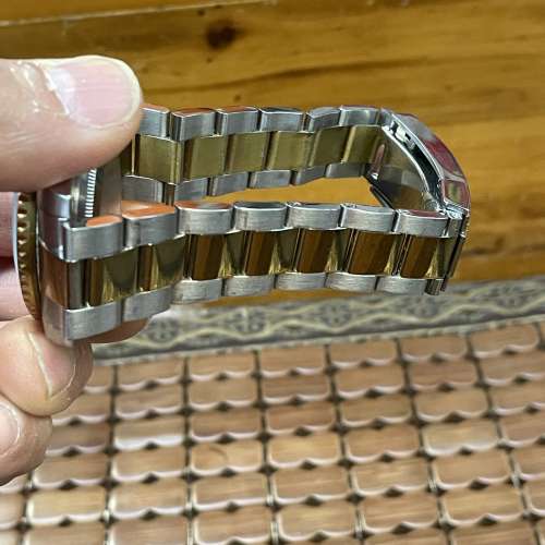玩具 ROLEX 126613LB. Submariner Date  間金藍水鬼腕錶一隻。。98%新 想要交換其他...