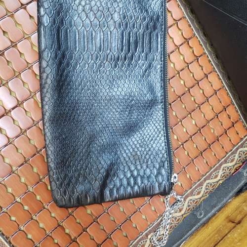 靚名牌手袋5個，9成新，可以交換。