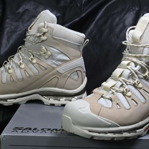 法國SALOMON 中筒Goretex户外靴(EUR42.5)