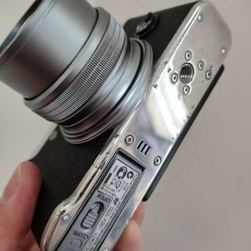 Fujifilm X20 人手打磨露鋼 ,只得一台