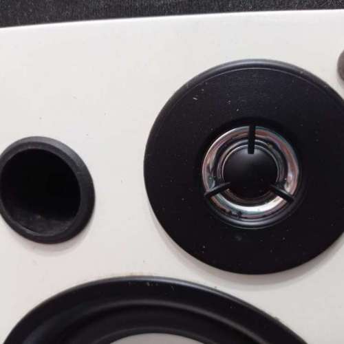 時尚白色HiFi無源音箱書架喇叭一對 請PM留電話，藍田MTR交收。