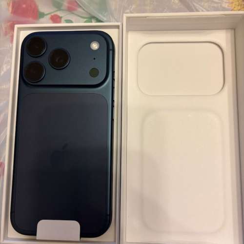 99%新iphone 17 pro 256GB 藍色港行
