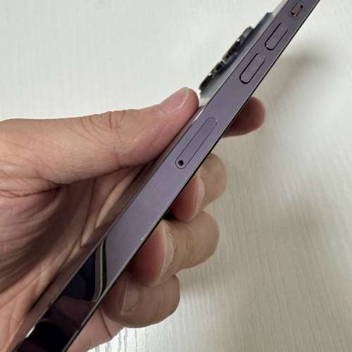 iphone 14pro 128g 紫。$3000