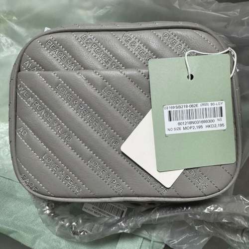 Salad 100%全新連原裝包裝灰色單肩包