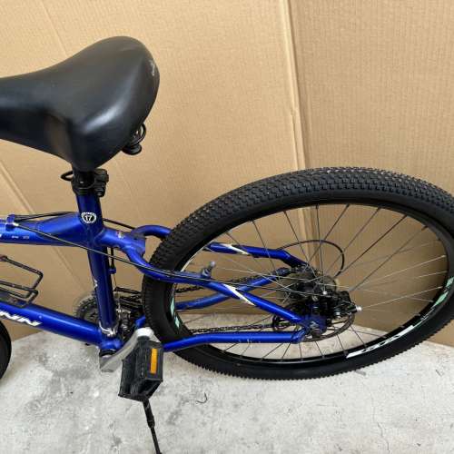 超輕鋁合金車架，碟剎山地26寸單車一部，全正常，八成半新＇