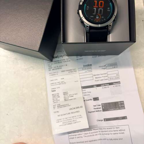 fēnix E &ndash; 47 mm, AMOLED 全方位戶外進階GPS智慧腕錶