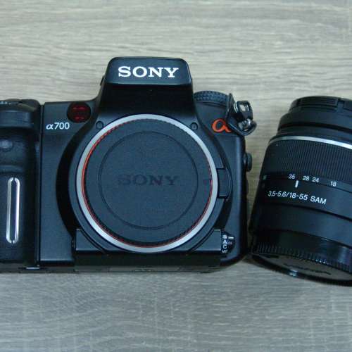Sony A700 with AF18-55mm SAM kit lens body --- A mount