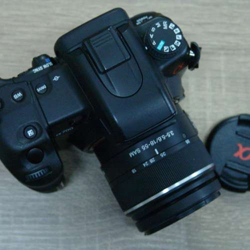 Sony A700 with AF18-55mm SAM kit lens body --- A mount