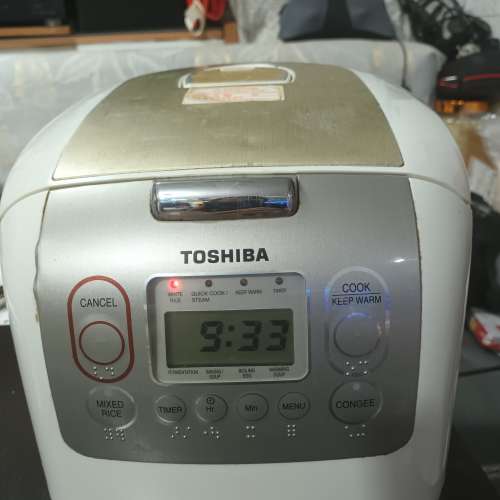 Toshiba 東芝 4mm 鍛造厚釜電飯煲 RC 18MMF1.  1.8公升 made in tailand 屯門良景邨...