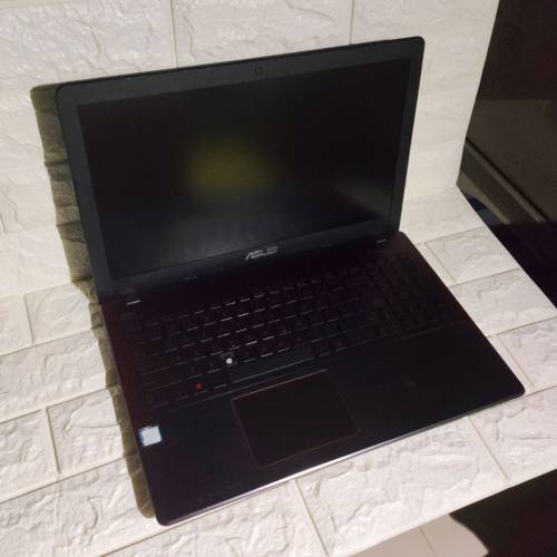 85%新行貨ASUS W508 15.6"手提電腦(懷機開到機冇画面）當零件賣Cannot turn on