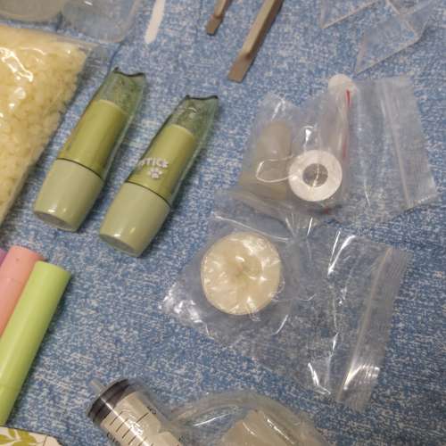 自製diy手工唇膏材料包 製作潤唇膏套裝 唇膏修復工具 唇膏模具 唇膏空管 胡蘿蔔素 ...