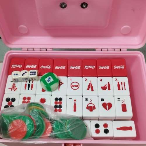 可口可樂限量版麻雀新年打牌有盒 coca cola mahjong game new year limited edition