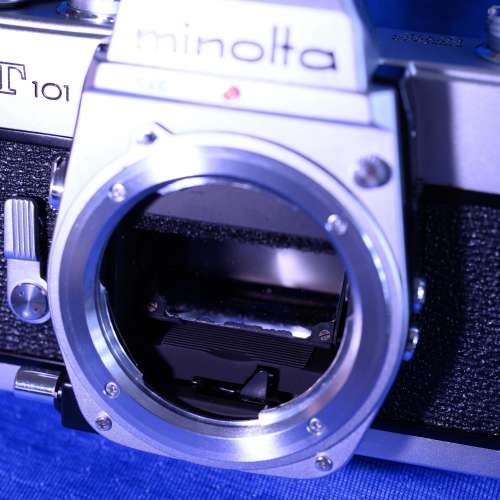 Minolta SRT-101