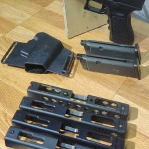 KSC G17 + 2匣 + Holster + 4滑套