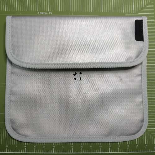 95%new Momax防火袋M size