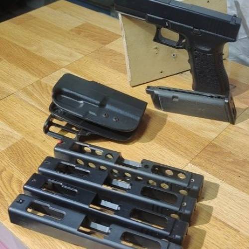 KSC Glock 17 Gbb+US Holst+4 滑套