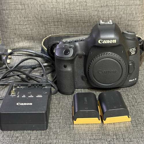 Canon EOS 5D Mark III