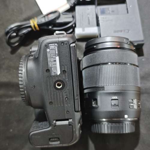 canon 77D 佳能 + 18-135 IS USM 18mm 135mm 18 135  90%new 功能正常 1電一充 連...