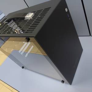 有手抽的MATX 機箱