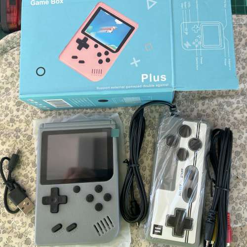 全新 GAME BOX PLUS、內置幾百隻復古遊戲 模擬器機上盒或掌上型遊戲機 HK$60.00