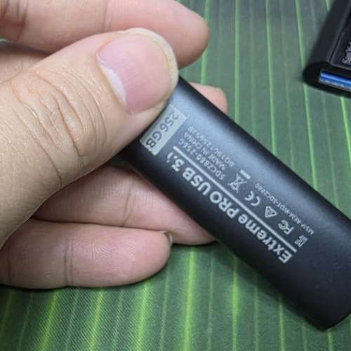 SanDisk Extreme PRO USB 3.1 閃迪隨身碟,USB手指 1TB (2隻)、512GB (1隻)、256GB ...