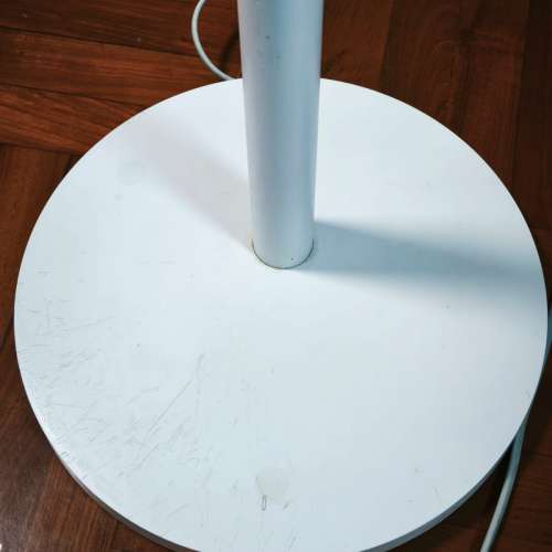 小米風扇1x, 全部正常, 新舊如圖, 底盤有花痕(如圖)