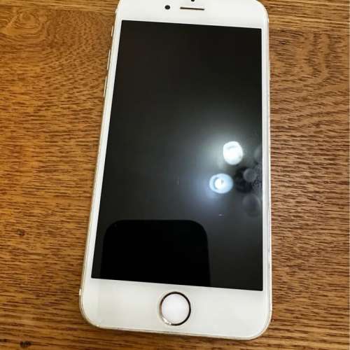 Apple iPhone6 金色正常使用