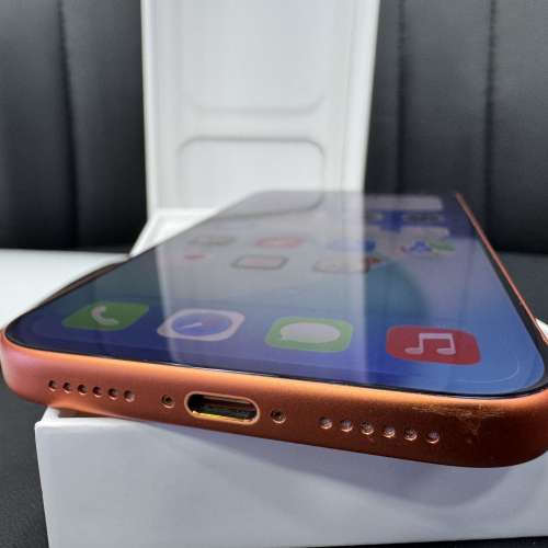 99%New iPhone 17 Pro Max 256GB 橙色 香港行貨 蘋果保養到2026年10月10日 電池100%...