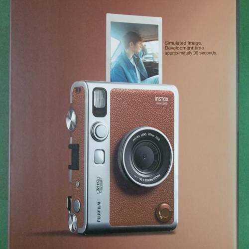 FUJIFlLM instax mini Evo