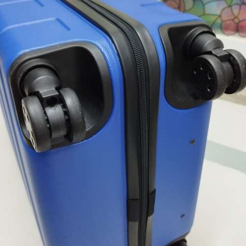 26吋萬向輪旅行行李箱喼25kg all direction tsa travel luggage suitcase