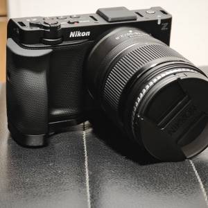 Nikon ZR 尼康 電影機 相機（不包鏡） ，99% 新淨，正常運作，行貨