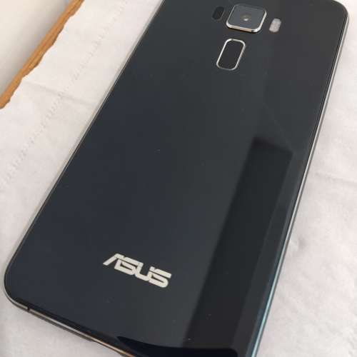 5.5&rdquo; Asus Zenfone 3 (Android 8.0 / 4+64GB / 雙Sim卡)