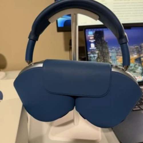 Apple AirPod Pro Max Over-Ear Noise-Canceling Headphones Sky Blue